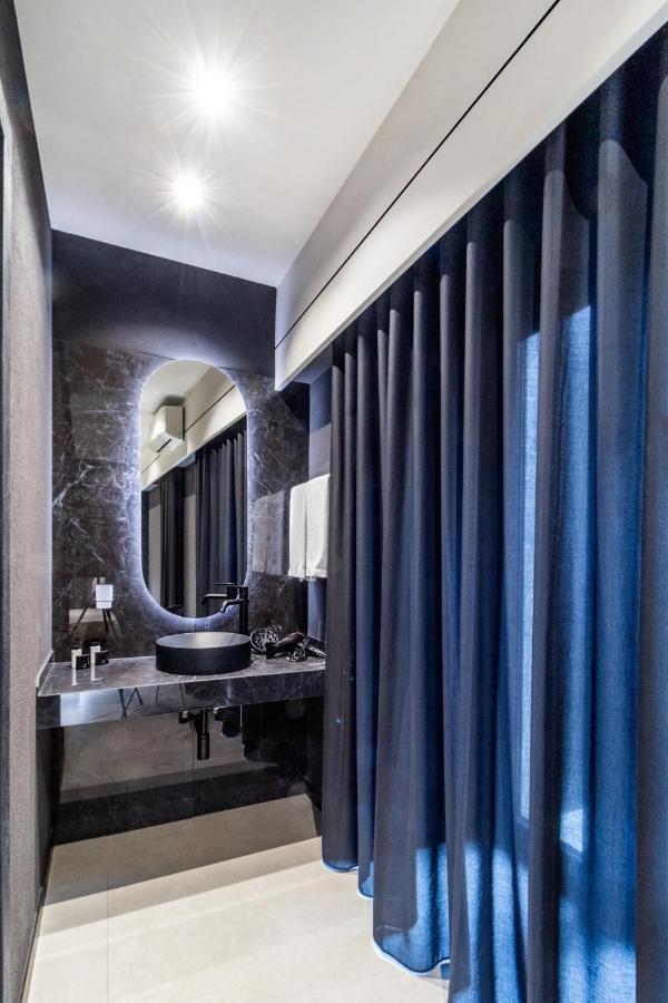 4 Suites " Unconventional Living Rooms " คาตาเนีย ภายนอก รูปภาพ