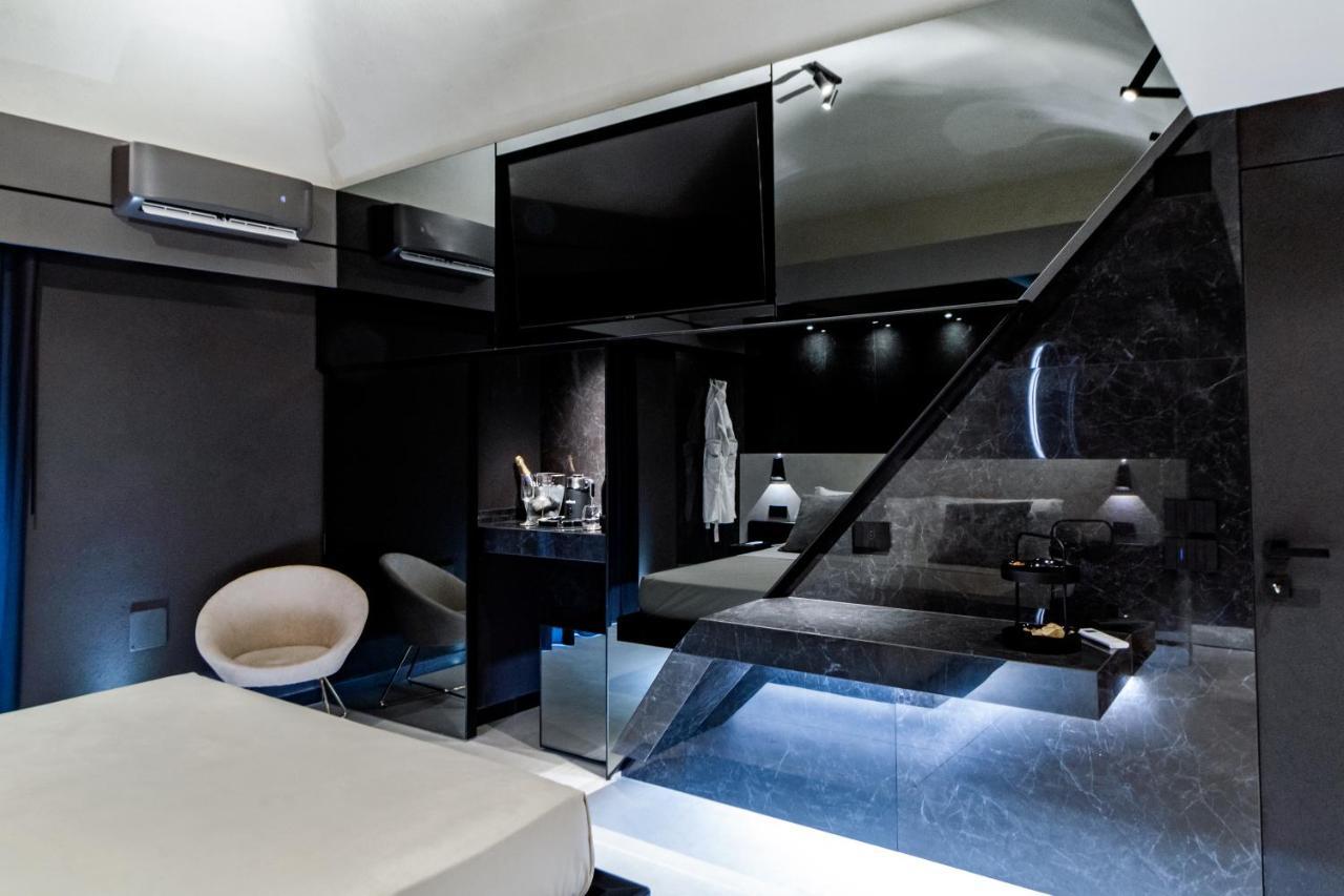 4 Suites " Unconventional Living Rooms " คาตาเนีย ภายนอก รูปภาพ