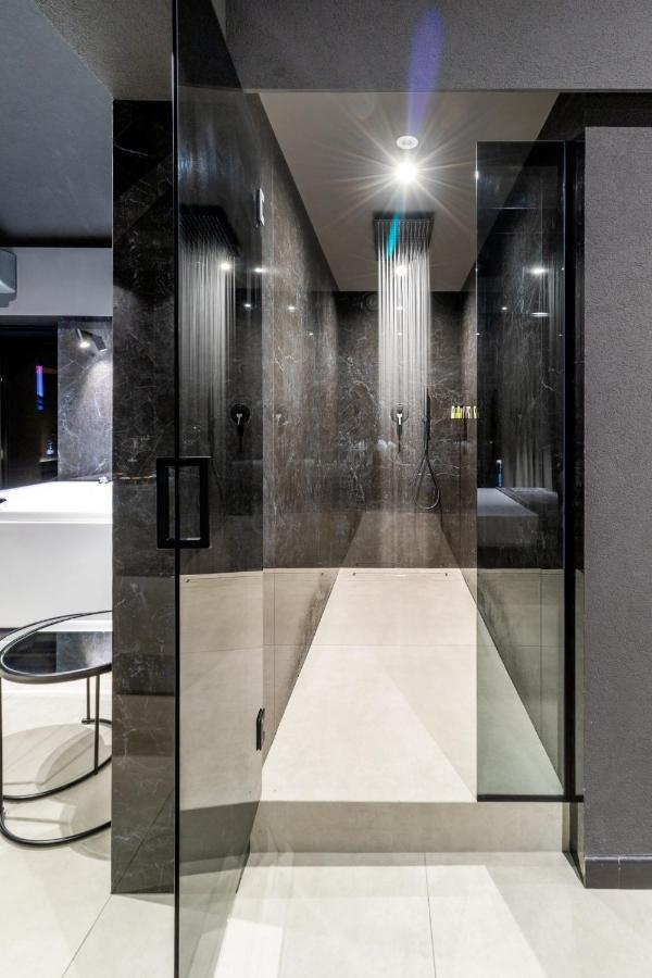 4 Suites " Unconventional Living Rooms " คาตาเนีย ภายนอก รูปภาพ