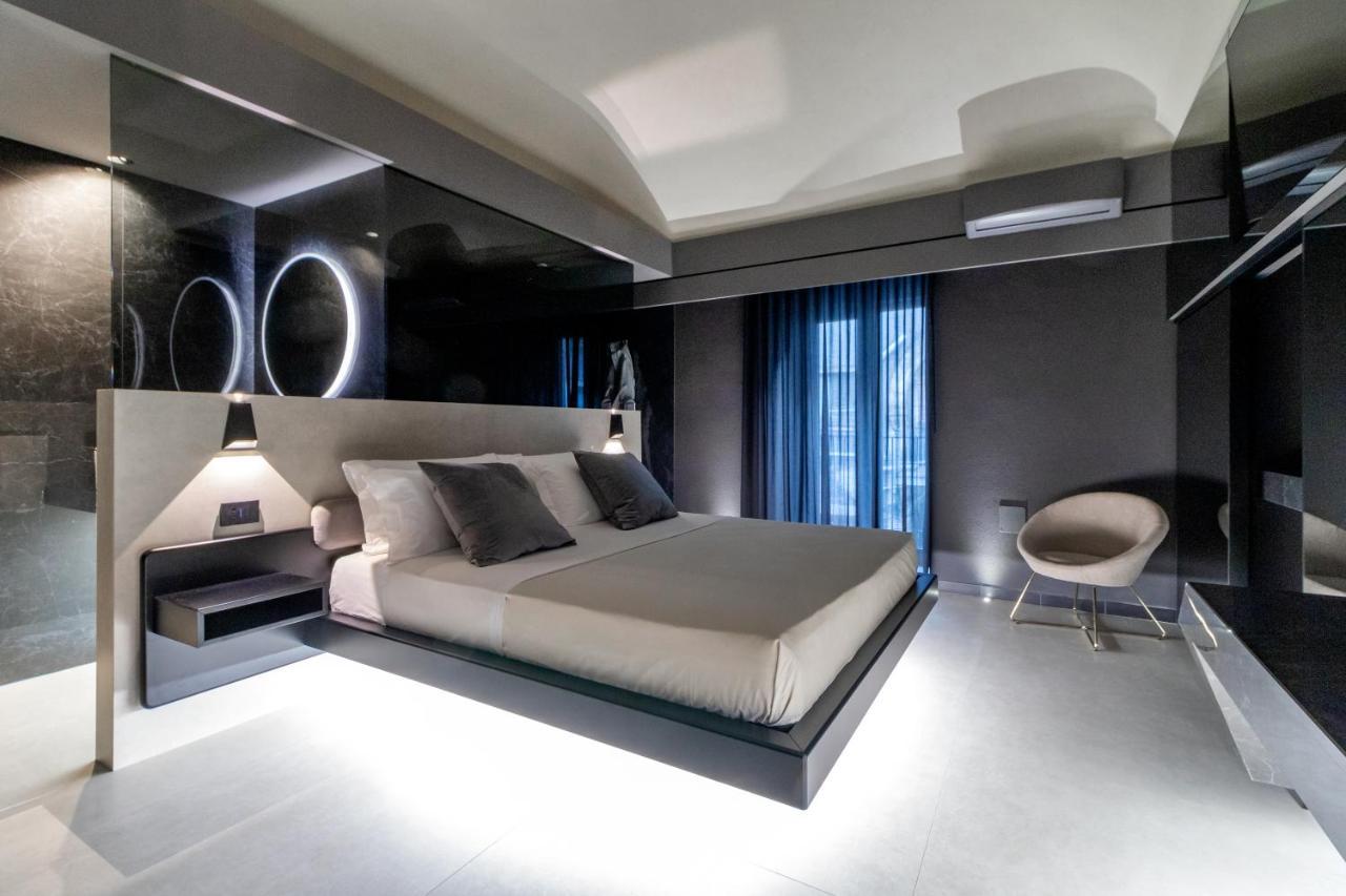 4 Suites " Unconventional Living Rooms " คาตาเนีย ภายนอก รูปภาพ