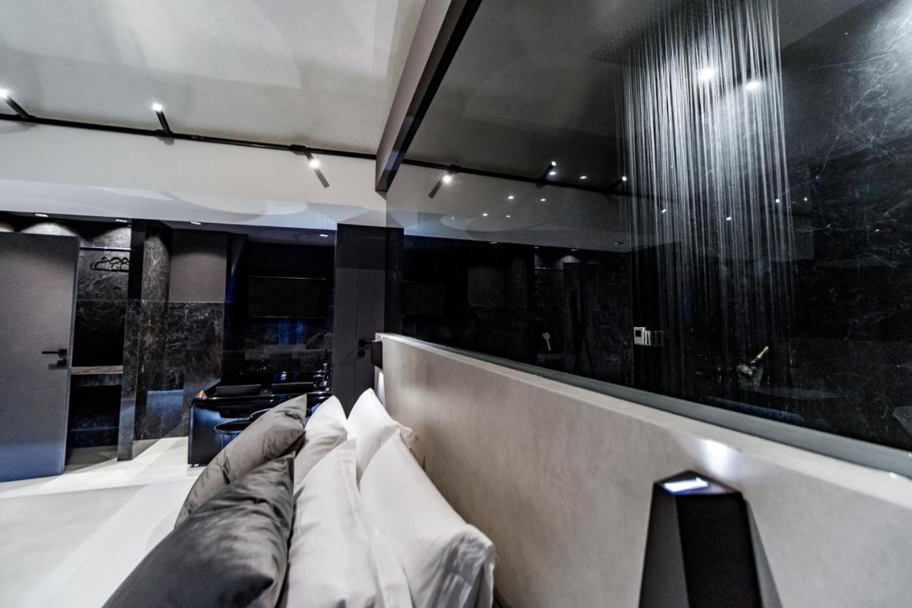 4 Suites " Unconventional Living Rooms " คาตาเนีย ภายนอก รูปภาพ
